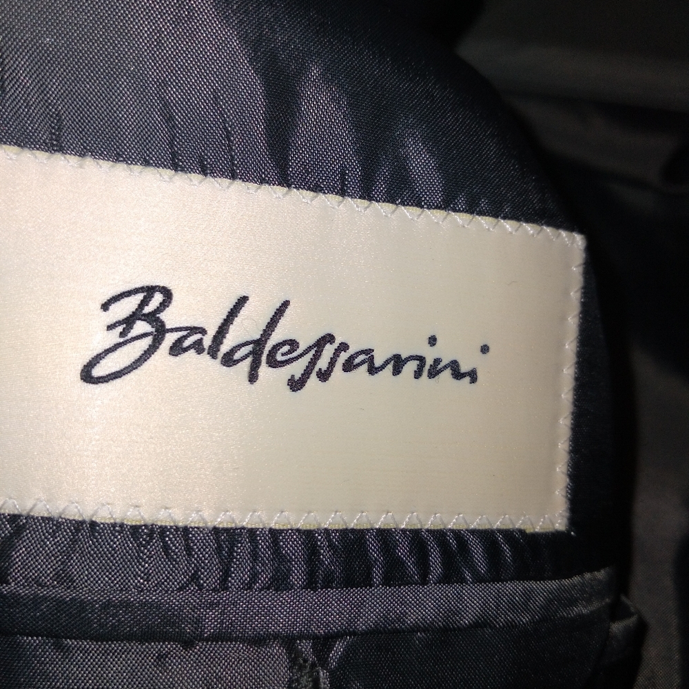 Suit jacket - Picture 2 of 5
